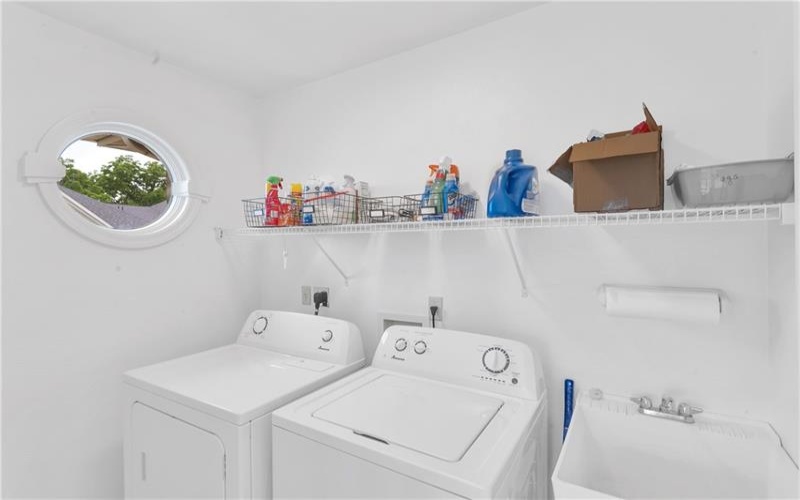 1903 Hunt Club Drive, Greensburg, 15601, 2 Bedrooms Bedrooms, 8 Rooms Rooms,2 BathroomsBathrooms,Residential,For Sale,Hunt Club Drive,1761514