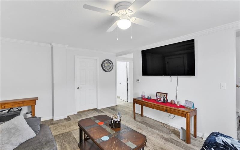31 Penn, MANOR, 15665, 4 Bedrooms Bedrooms, 8 Rooms Rooms,2 BathroomsBathrooms,Residential,For Sale,Penn,1761515