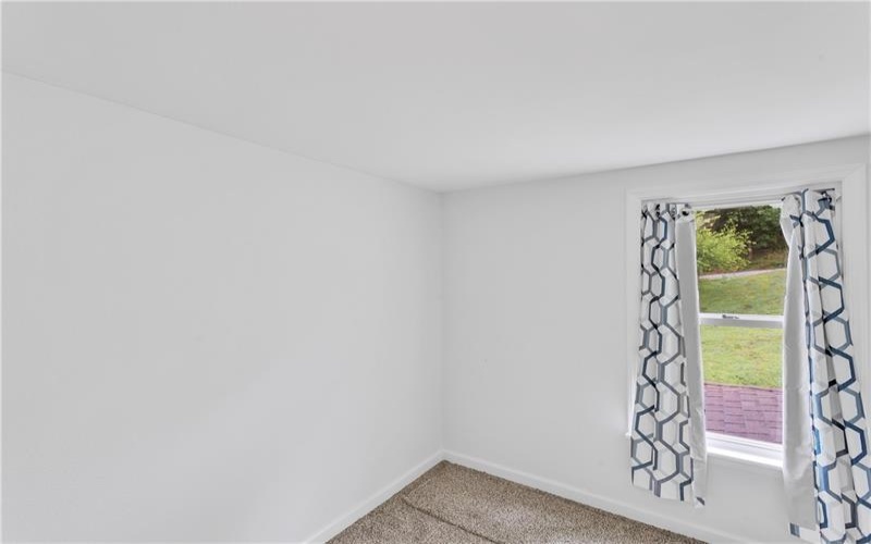 31 Penn, MANOR, 15665, 4 Bedrooms Bedrooms, 8 Rooms Rooms,2 BathroomsBathrooms,Residential,For Sale,Penn,1761515