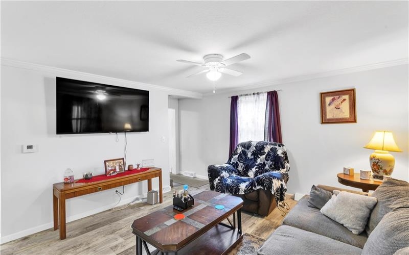 31 Penn, MANOR, 15665, 4 Bedrooms Bedrooms, 8 Rooms Rooms,2 BathroomsBathrooms,Residential,For Sale,Penn,1761515