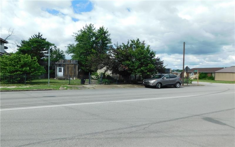 294 Fayette Street, Uniontown, 15401, ,Commercial-industrial-business,For Sale,Fayette Street,1761553