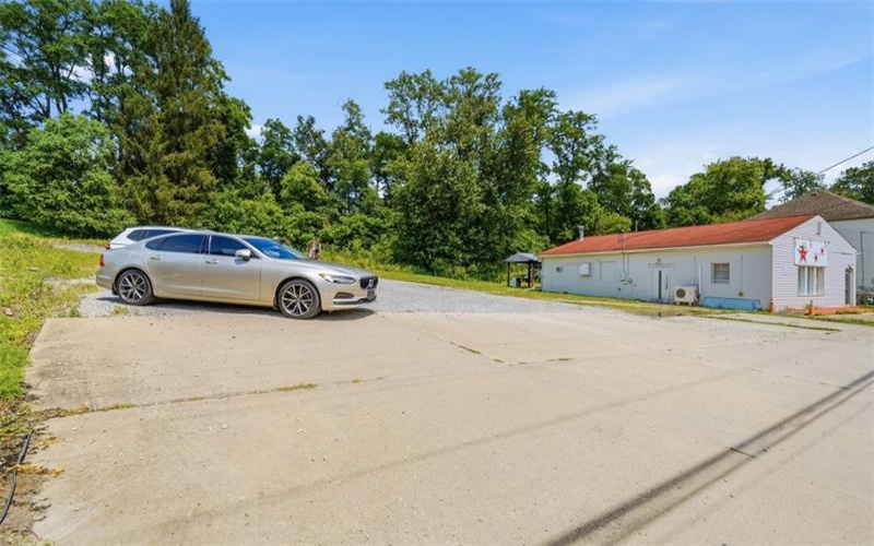 3262 Millers Run Rd, Cecil, 15321, ,Commercial-industrial-business,For Sale,Millers Run Rd,1761571