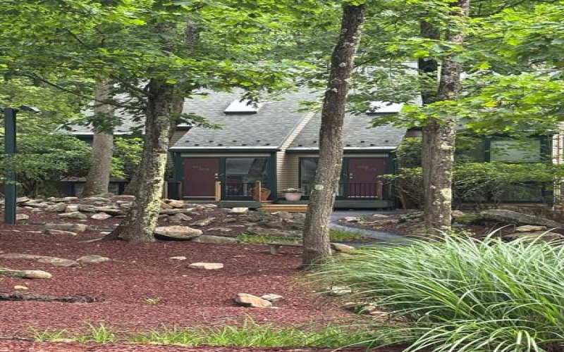 523 Laurel Pond, Farmington, 15437, 2 Bedrooms Bedrooms, ,2 BathroomsBathrooms,Residential,For Sale,Laurel Pond,1761617