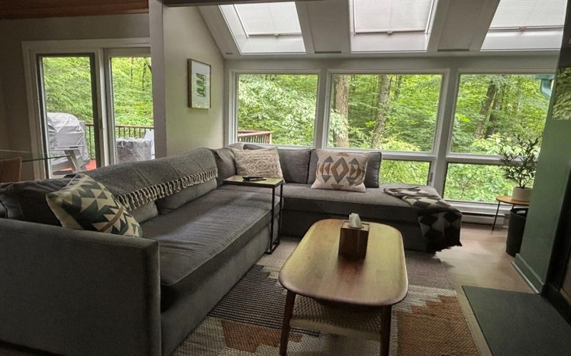 523 Laurel Pond, Farmington, 15437, 2 Bedrooms Bedrooms, ,2 BathroomsBathrooms,Residential,For Sale,Laurel Pond,1761617