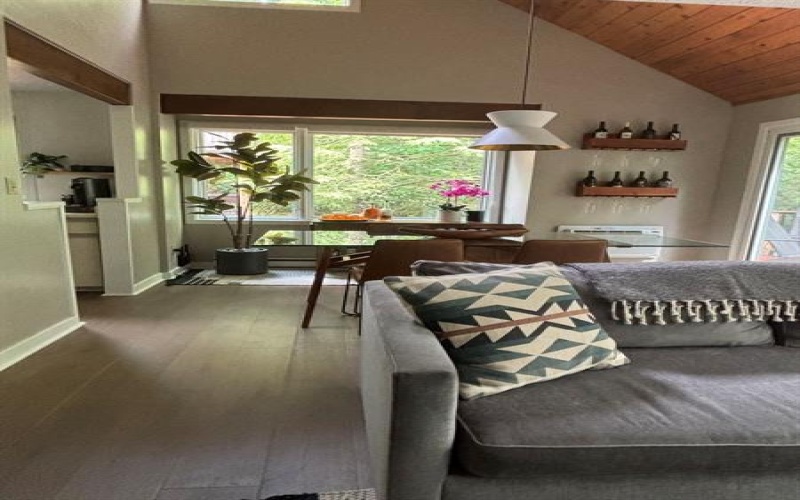 523 Laurel Pond, Farmington, 15437, 2 Bedrooms Bedrooms, ,2 BathroomsBathrooms,Residential,For Sale,Laurel Pond,1761617