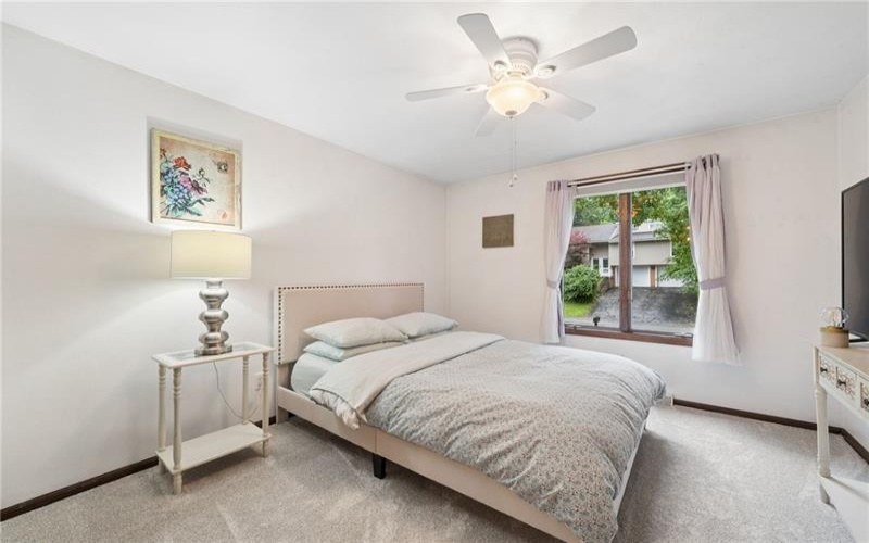 4067 Briarwood Dr, Jeannette, 15644, 4 Bedrooms Bedrooms, 10 Rooms Rooms,3.1 BathroomsBathrooms,Residential,For Sale,Briarwood Dr,1761134