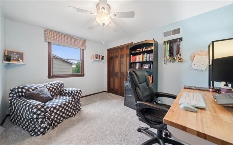 4067 Briarwood Dr, Jeannette, 15644, 4 Bedrooms Bedrooms, 10 Rooms Rooms,3.1 BathroomsBathrooms,Residential,For Sale,Briarwood Dr,1761134