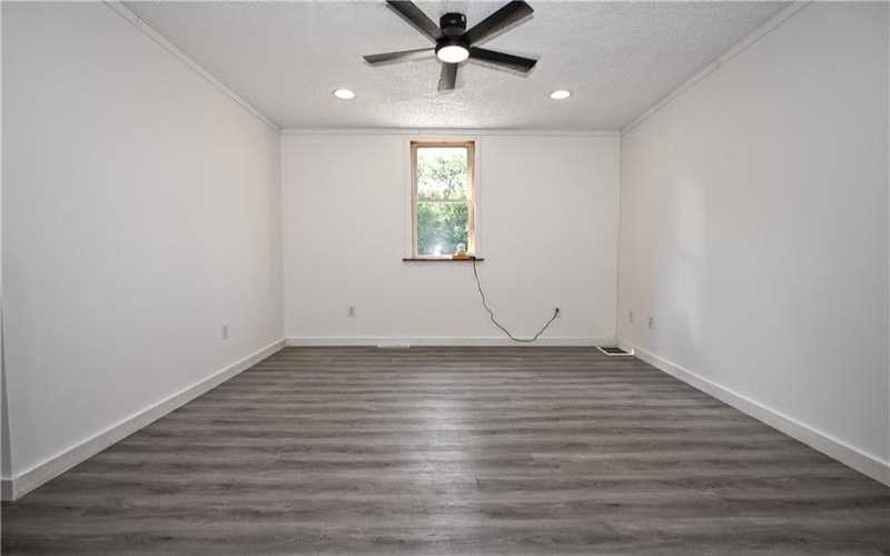 42 Kennedy Rd, New Eagle, 15067, 3 Bedrooms Bedrooms, 9 Rooms Rooms,2 BathroomsBathrooms,Residential,For Sale,Kennedy Rd,1761485