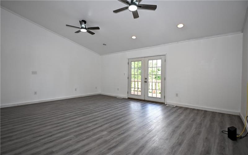 42 Kennedy Rd, New Eagle, 15067, 3 Bedrooms Bedrooms, 9 Rooms Rooms,2 BathroomsBathrooms,Residential,For Sale,Kennedy Rd,1761485