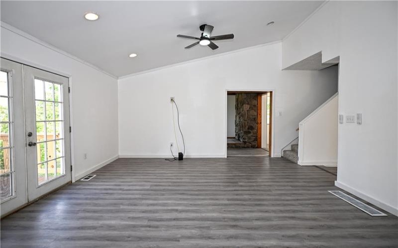 42 Kennedy Rd, New Eagle, 15067, 3 Bedrooms Bedrooms, 9 Rooms Rooms,2 BathroomsBathrooms,Residential,For Sale,Kennedy Rd,1761485