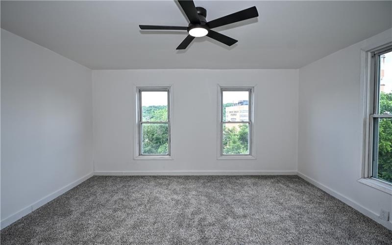 42 Kennedy Rd, New Eagle, 15067, 3 Bedrooms Bedrooms, 9 Rooms Rooms,2 BathroomsBathrooms,Residential,For Sale,Kennedy Rd,1761485