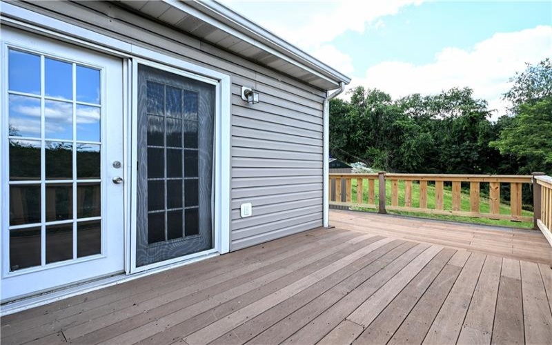 42 Kennedy Rd, New Eagle, 15067, 3 Bedrooms Bedrooms, 9 Rooms Rooms,2 BathroomsBathrooms,Residential,For Sale,Kennedy Rd,1761485