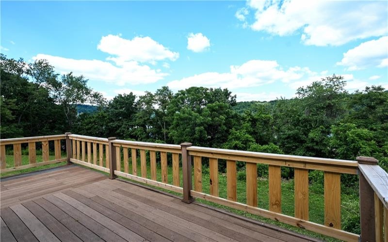 42 Kennedy Rd, New Eagle, 15067, 3 Bedrooms Bedrooms, 9 Rooms Rooms,2 BathroomsBathrooms,Residential,For Sale,Kennedy Rd,1761485