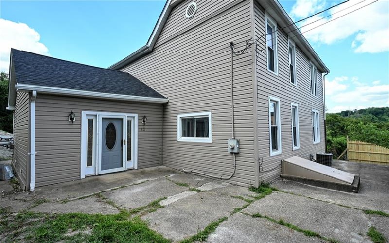 42 Kennedy Rd, New Eagle, 15067, 3 Bedrooms Bedrooms, 9 Rooms Rooms,2 BathroomsBathrooms,Residential,For Sale,Kennedy Rd,1761485