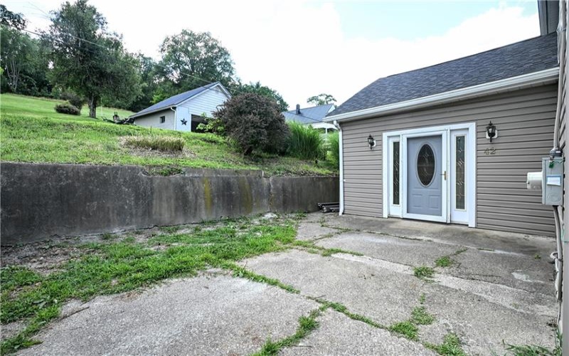 42 Kennedy Rd, New Eagle, 15067, 3 Bedrooms Bedrooms, 9 Rooms Rooms,2 BathroomsBathrooms,Residential,For Sale,Kennedy Rd,1761485