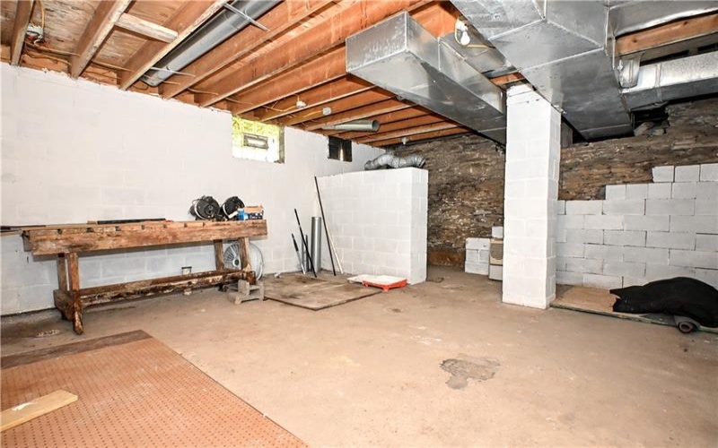 42 Kennedy Rd, New Eagle, 15067, 3 Bedrooms Bedrooms, 9 Rooms Rooms,2 BathroomsBathrooms,Residential,For Sale,Kennedy Rd,1761485