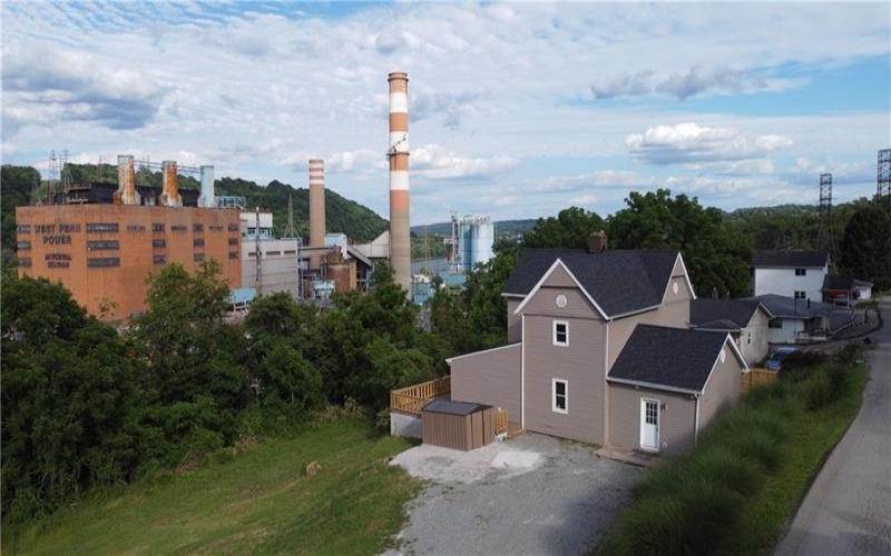42 Kennedy Rd, New Eagle, 15067, 3 Bedrooms Bedrooms, 9 Rooms Rooms,2 BathroomsBathrooms,Residential,For Sale,Kennedy Rd,1761485