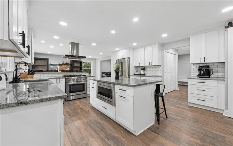 4019 Mayflower Ct, Murrysville, 15668, 5 Bedrooms Bedrooms, 14 Rooms Rooms,3.1 BathroomsBathrooms,Residential,For Sale,Mayflower Ct,1761541