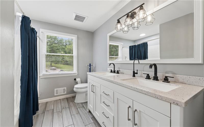 4019 Mayflower Ct, Murrysville, 15668, 5 Bedrooms Bedrooms, 14 Rooms Rooms,3.1 BathroomsBathrooms,Residential,For Sale,Mayflower Ct,1761541