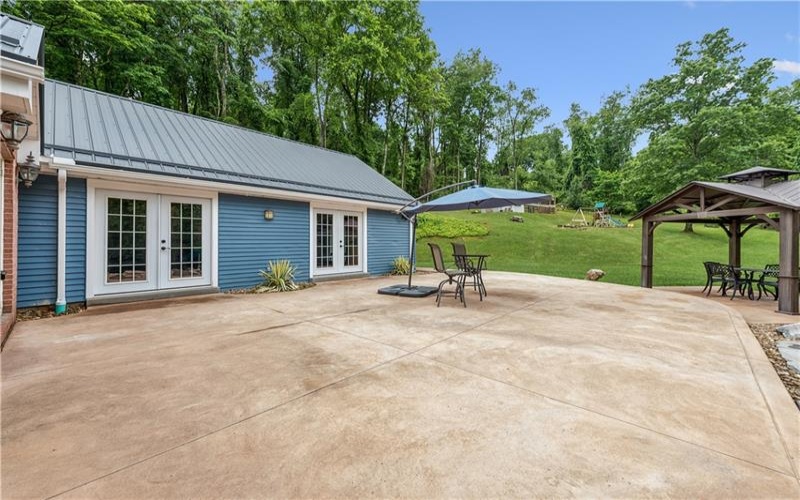 4019 Mayflower Ct, Murrysville, 15668, 5 Bedrooms Bedrooms, 14 Rooms Rooms,3.1 BathroomsBathrooms,Residential,For Sale,Mayflower Ct,1761541