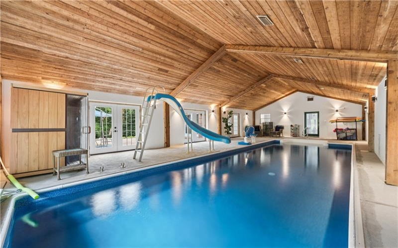 4019 Mayflower Ct, Murrysville, 15668, 5 Bedrooms Bedrooms, 14 Rooms Rooms,3.1 BathroomsBathrooms,Residential,For Sale,Mayflower Ct,1761541