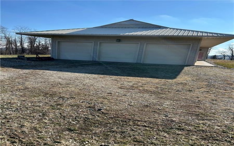 1004 Old Ridge Rd, Avella, 15312, 3 Bedrooms Bedrooms, 6 Rooms Rooms,2 BathroomsBathrooms,Residential,For Sale,Old Ridge Rd,1761353