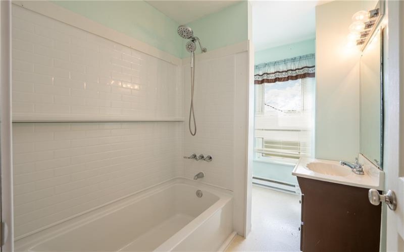 407 5th Ave, Derry, 15627, 2 Bedrooms Bedrooms, ,1 BathroomBathrooms,Residential,For Sale,5th Ave,1761354