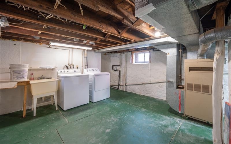 407 5th Ave, Derry, 15627, 2 Bedrooms Bedrooms, ,1 BathroomBathrooms,Residential,For Sale,5th Ave,1761354