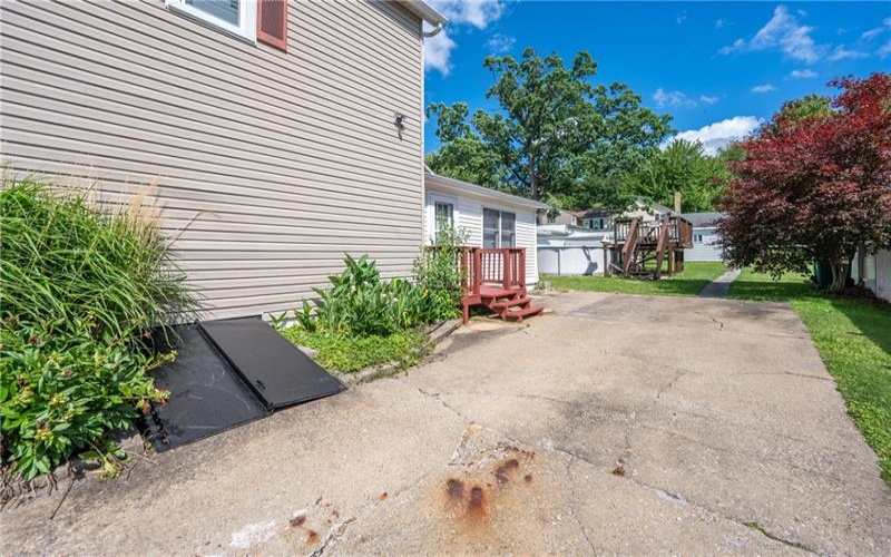 407 5th Ave, Derry, 15627, 2 Bedrooms Bedrooms, ,1 BathroomBathrooms,Residential,For Sale,5th Ave,1761354