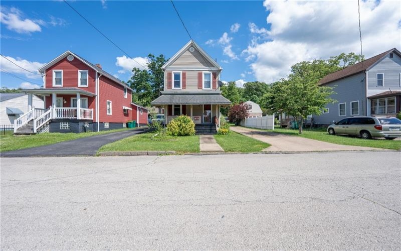 407 5th Ave, Derry, 15627, 2 Bedrooms Bedrooms, ,1 BathroomBathrooms,Residential,For Sale,5th Ave,1761354