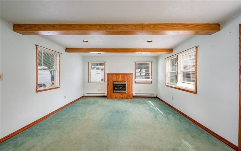 407 5th Ave, Derry, 15627, 2 Bedrooms Bedrooms, ,1 BathroomBathrooms,Residential,For Sale,5th Ave,1761354