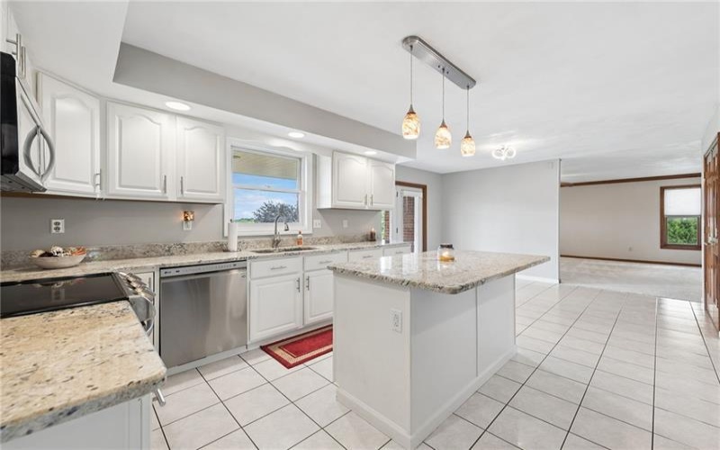 9331 Pembroke Cir, North Huntingdon, 15642, 4 Bedrooms Bedrooms, 12 Rooms Rooms,3.1 BathroomsBathrooms,Residential,For Sale,Pembroke Cir,1761440