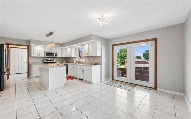9331 Pembroke Cir, North Huntingdon, 15642, 4 Bedrooms Bedrooms, 12 Rooms Rooms,3.1 BathroomsBathrooms,Residential,For Sale,Pembroke Cir,1761440