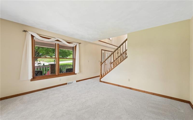 9331 Pembroke Cir, North Huntingdon, 15642, 4 Bedrooms Bedrooms, 12 Rooms Rooms,3.1 BathroomsBathrooms,Residential,For Sale,Pembroke Cir,1761440
