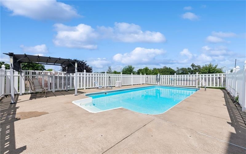 9331 Pembroke Cir, North Huntingdon, 15642, 4 Bedrooms Bedrooms, 12 Rooms Rooms,3.1 BathroomsBathrooms,Residential,For Sale,Pembroke Cir,1761440