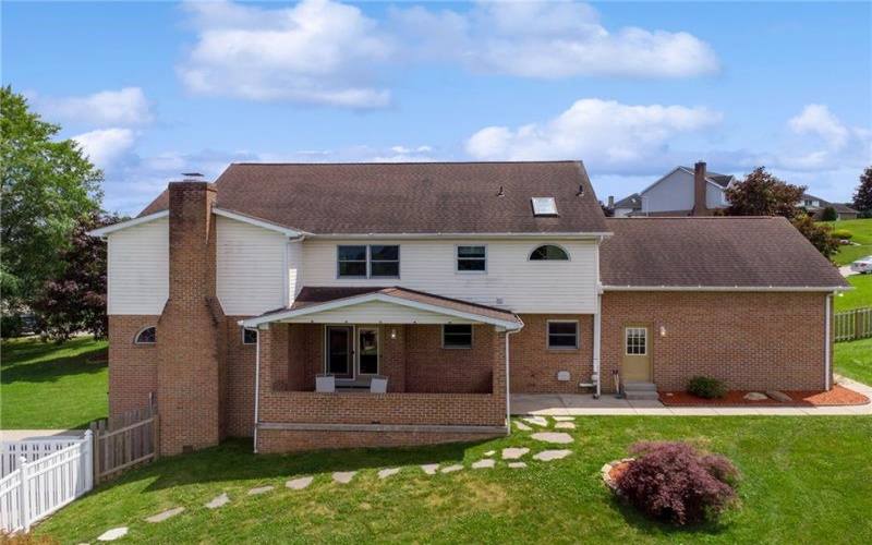 9331 Pembroke Cir, North Huntingdon, 15642, 4 Bedrooms Bedrooms, 12 Rooms Rooms,3.1 BathroomsBathrooms,Residential,For Sale,Pembroke Cir,1761440