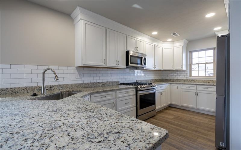 740 Sandstone Way, Rostraver Twp, 15012, 3 Bedrooms Bedrooms, 8 Rooms Rooms,2.1 BathroomsBathrooms,Residential,For Sale,Sandstone Way,1761588