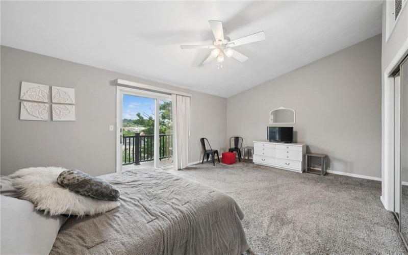 275 Huntingdon Ave, Irwin, 15642, 2 Bedrooms Bedrooms, ,2.2 BathroomsBathrooms,Residential,For Sale,Huntingdon Ave,1761623