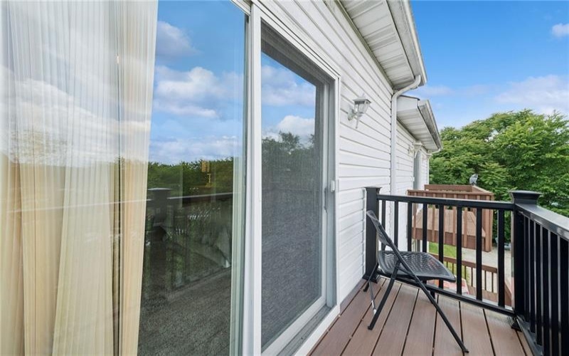 275 Huntingdon Ave, Irwin, 15642, 2 Bedrooms Bedrooms, ,2.2 BathroomsBathrooms,Residential,For Sale,Huntingdon Ave,1761623