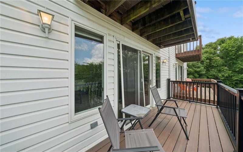 275 Huntingdon Ave, Irwin, 15642, 2 Bedrooms Bedrooms, ,2.2 BathroomsBathrooms,Residential,For Sale,Huntingdon Ave,1761623