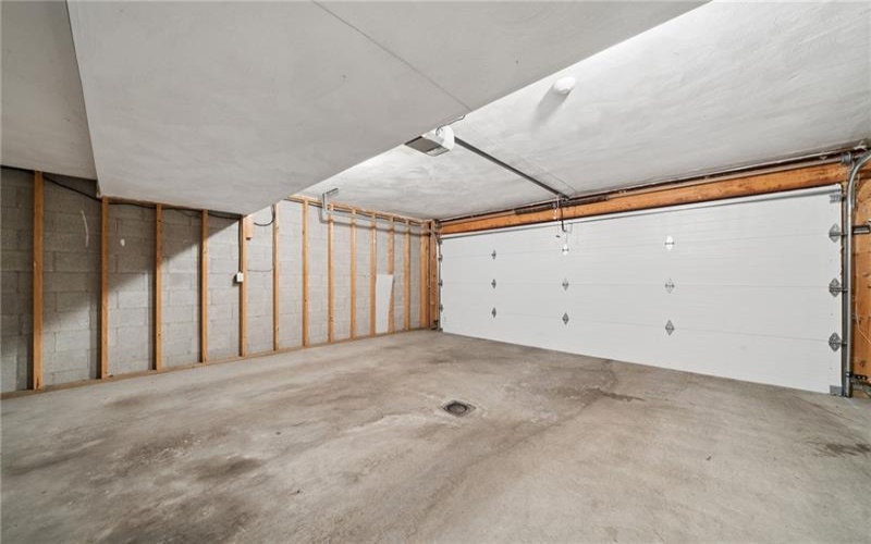 275 Huntingdon Ave, Irwin, 15642, 2 Bedrooms Bedrooms, ,2.2 BathroomsBathrooms,Residential,For Sale,Huntingdon Ave,1761623