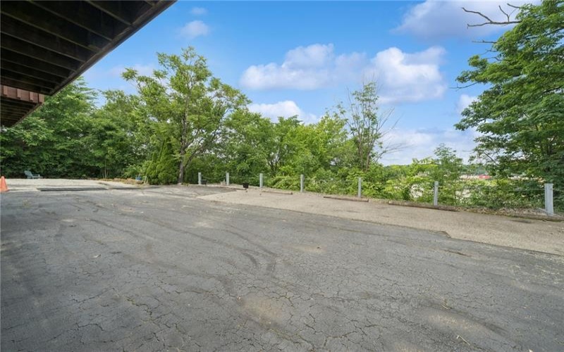 275 Huntingdon Ave, Irwin, 15642, 2 Bedrooms Bedrooms, ,2.2 BathroomsBathrooms,Residential,For Sale,Huntingdon Ave,1761623