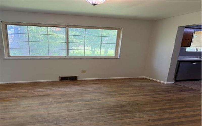 109 Gahela St, Belle Vernon, 15012, 4 Bedrooms Bedrooms, 7 Rooms Rooms,1.1 BathroomsBathrooms,Residential,For Sale,Gahela St,1761626