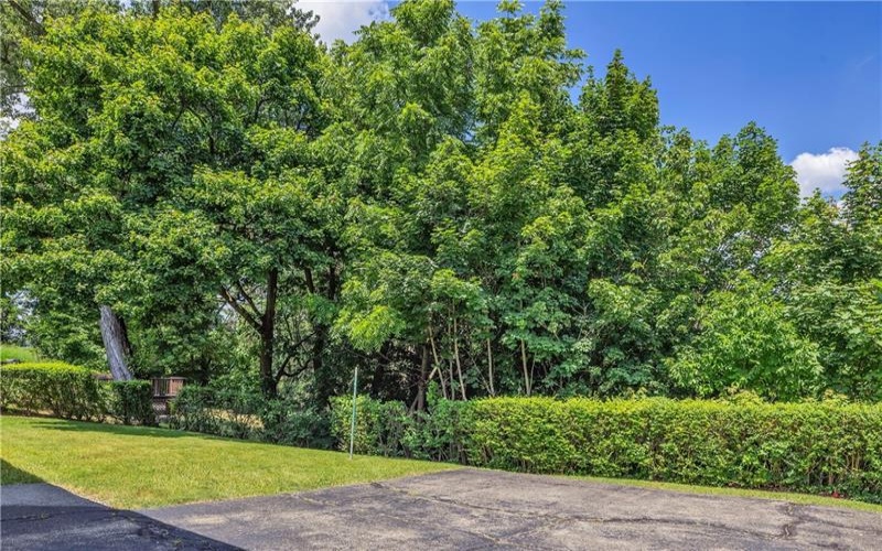 14001 Michael Dr, Irwin, 15642, 3 Bedrooms Bedrooms, ,1.1 BathroomsBathrooms,Residential,For Sale,Michael Dr,1761699