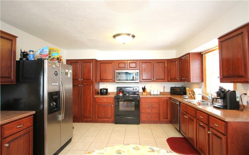 111 Brittany Drive, Dunlevy, 15432, 2 Bedrooms Bedrooms, 7 Rooms Rooms,1.1 BathroomsBathrooms,Residential,For Sale,Brittany Drive,1743331