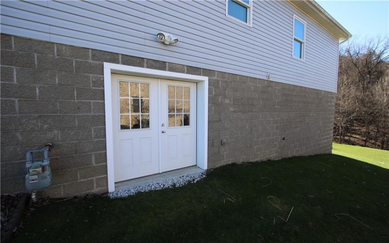 111 Brittany Drive, Dunlevy, 15432, 2 Bedrooms Bedrooms, 7 Rooms Rooms,1.1 BathroomsBathrooms,Residential,For Sale,Brittany Drive,1743331