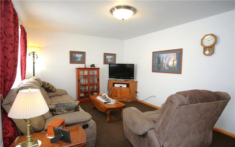 111 Brittany Drive, Dunlevy, 15432, 2 Bedrooms Bedrooms, 7 Rooms Rooms,1.1 BathroomsBathrooms,Residential,For Sale,Brittany Drive,1743331