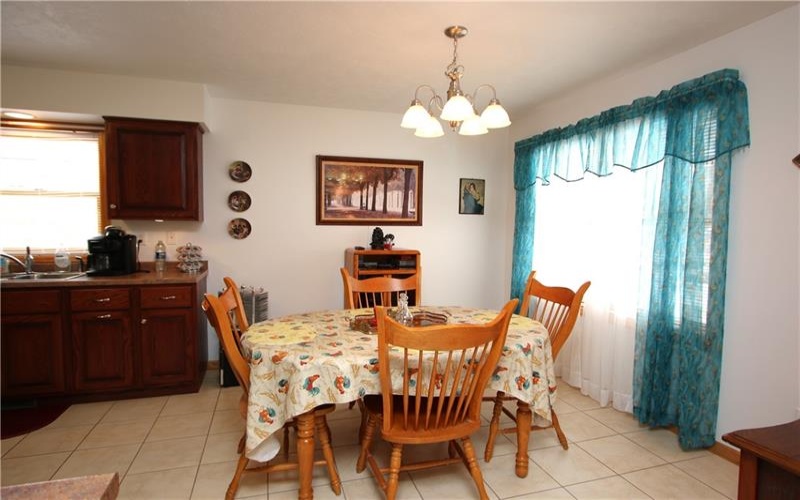 111 Brittany Drive, Dunlevy, 15432, 2 Bedrooms Bedrooms, 7 Rooms Rooms,1.1 BathroomsBathrooms,Residential,For Sale,Brittany Drive,1743331