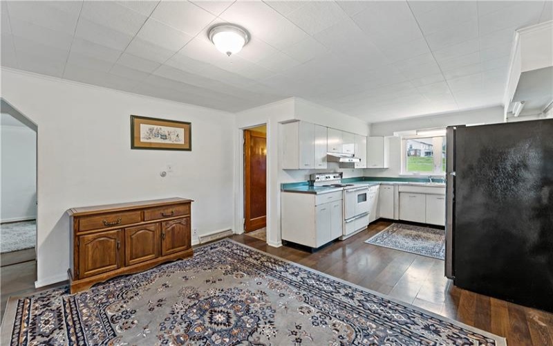 28 Peterson St, Avella, 15312, ,Multi-unit,For Sale,Peterson St,1759386