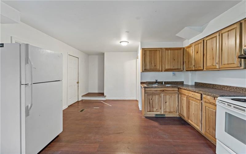 28 Peterson St, Avella, 15312, ,Multi-unit,For Sale,Peterson St,1759386